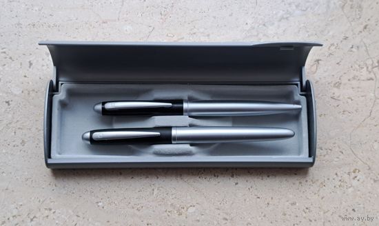 Набор Ручка перьевая + Ручка шариковая в подарочной коробке Senator Германия, новый.