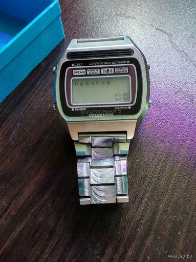 С рубля! Часы электроника-5