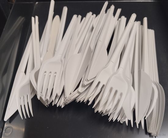 Вилки одноразовые и ножи. Много, одним лотом