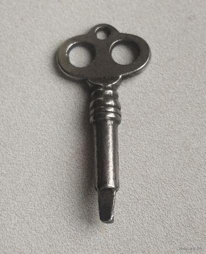 Винтажный ключ