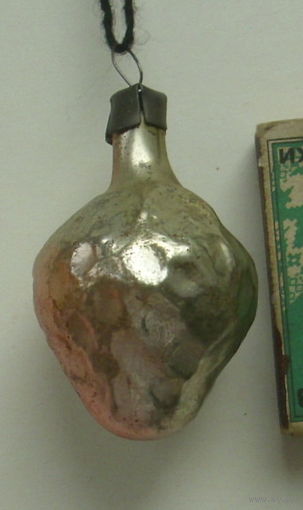 Ёлочная игрушка. Клубника. Ё-2.