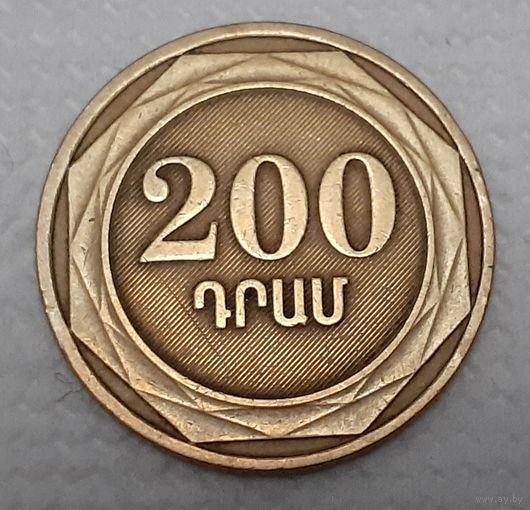 Армения 200 драмов, 2003 (4-7-13)