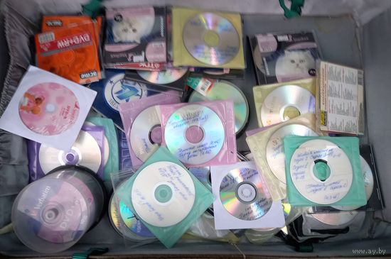 CD диски c записями 100 штук