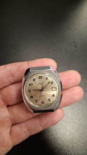 С 1 рубля 3 дня! Яркое внешнее состояние. Качнешь, дергаются, но не идут.