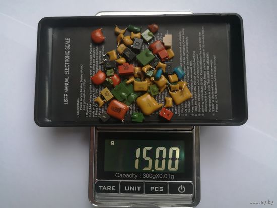 Лот (5) конденсаторов (в том числе КМ), радиодетали, микросхемы СССР. С 1 рубля без МЦ