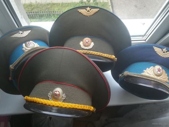 Фуражки ВВС СССР и РБ. С рубля.