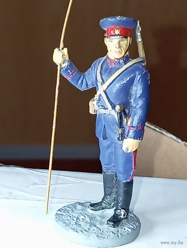 Солдат . Казачьи части  1941 г. Металл , 6 см .