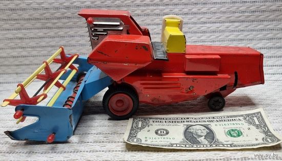 Комбайн Колос, большая металлическая игрушка из СССР