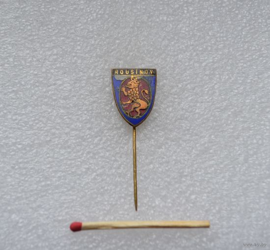Герб города ROUSINOV.