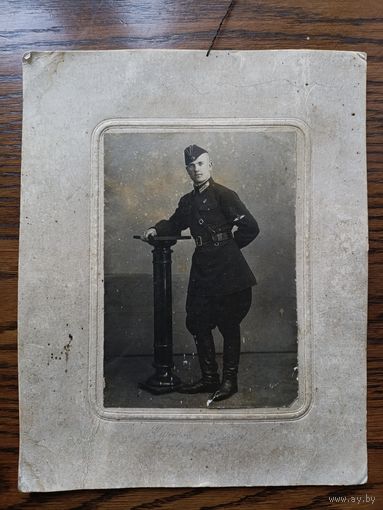 Большое студийное фото с неуставным нарукавным знаком борттехника ВВС РККА ОБМЕН!