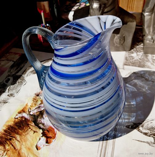 Кувшин цветное стекло