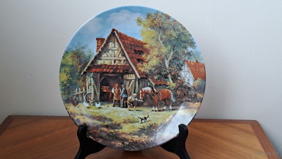 Тарелка настенная фарфор Кузница Bareuther Германия диаметр 24 см.