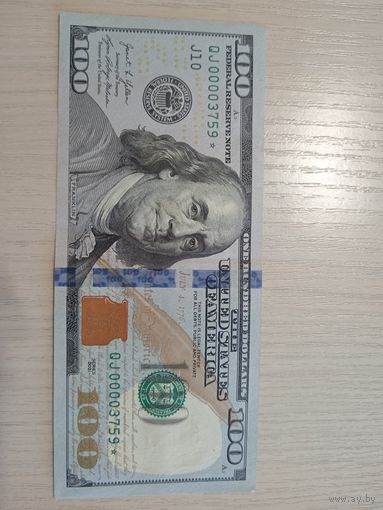 100 долларов США со звездой редкой серии и красивым номером