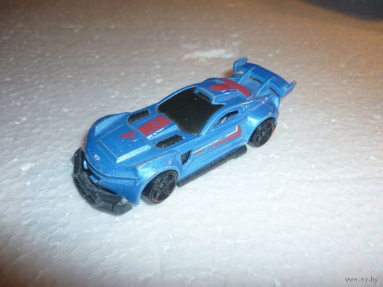 Модель машинки Track Ripper. Mattel-HotWheels.масштаб 1:64.