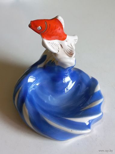 Фарфоровая статуэтка Золотая рыбка