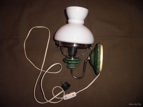 Светильник,бра настенное времён СССР.С рубля.