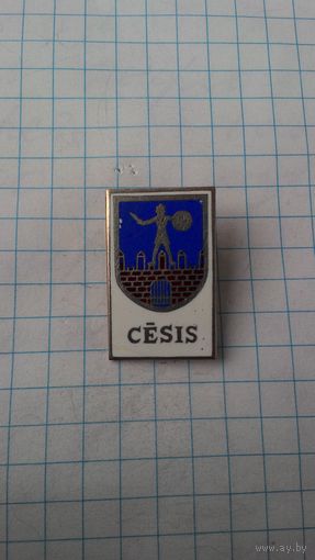 Цесис, герб. Нечастый знак из редкой мини-серии.