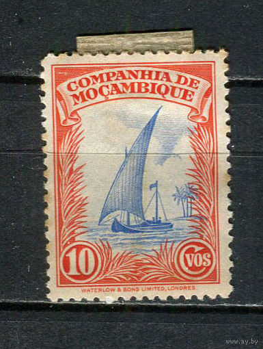 Португальские колонии - Мозамбик (Comp de Mocambique) - 1937 - Парусник 10С - (пятна на клее) - [Mi.203] - 1 марка. MH.  (Лот 53GQ)-T41P10