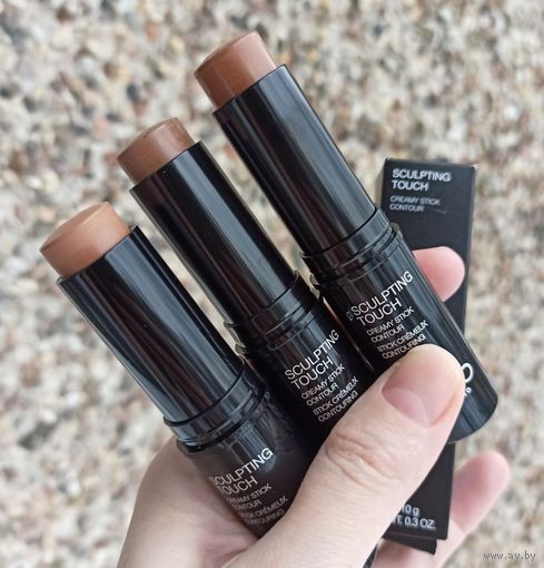 Кремовый скульптор в стике Kiko Sculpting Touch Creamy Stick Contour