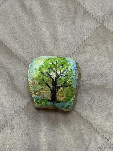 Камень с рисунком. Пейзаж на камне