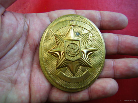 Интересный бронзовый жетон.