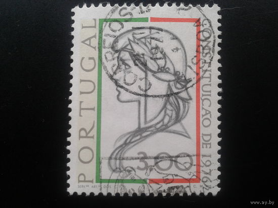 Португалия, 1976. Укрепление демократических институтов, женская голова