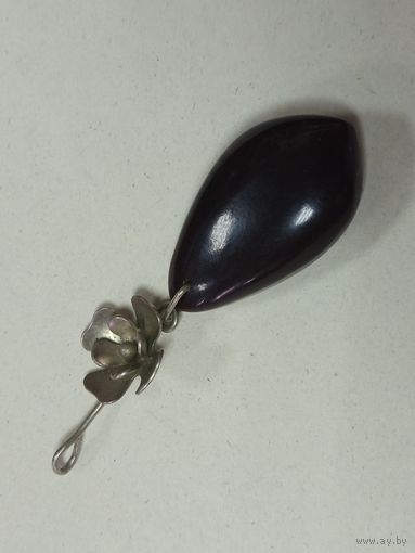 Кулон,черный янтарь