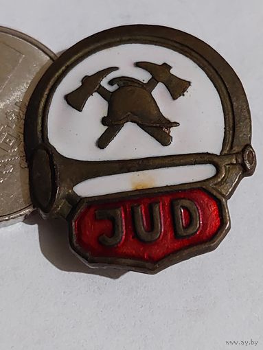 Значок " Юный пожарный т.м. сломана заколка "