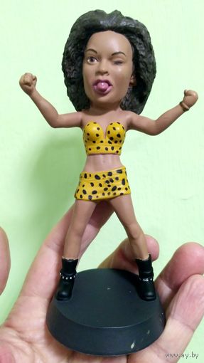 Фигурка коллекционная. Spice Girl Power. Характерная.