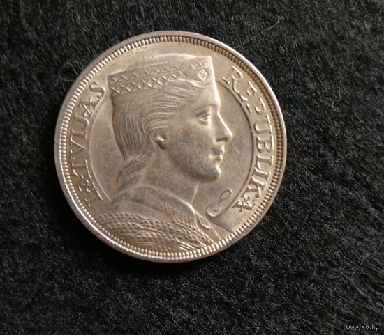 5 лат 1932 года. Милда. Латвийская Республика. Пореже. Бонус 1 евро.