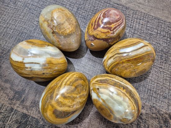 Коллекция из 6 декоративных яиц из натурального камня, оникс