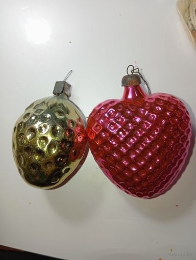 Ёлочные игрушки - Клубники . СССР .