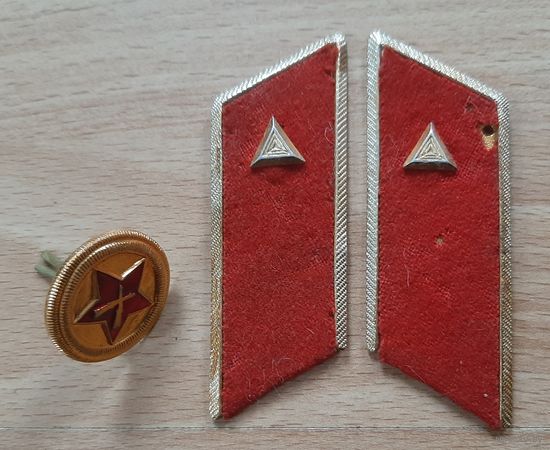 Кокарда и петлицы ВОХР СССР.