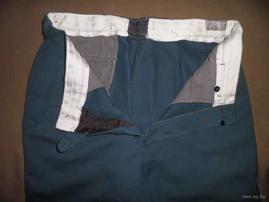 Для реконструкций событий ВОВ и к Дню Победы!Брюки,штаны офицера НКВД  УТ Мосгарнизона МЭДВО Москва.С рубля.