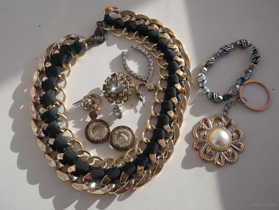 Лот Бижутерии