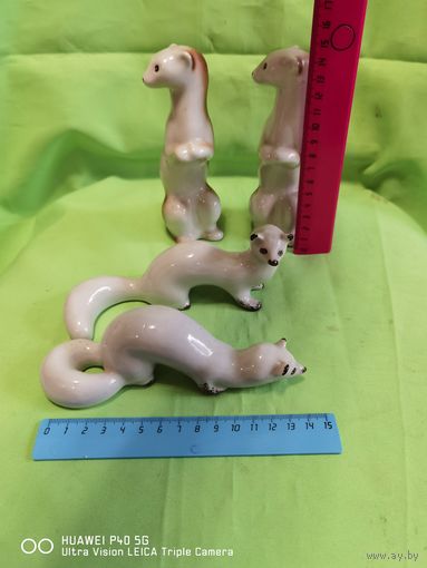 Фарфоровые статуэтки ласки целые цена за все трёхдневный аукцион