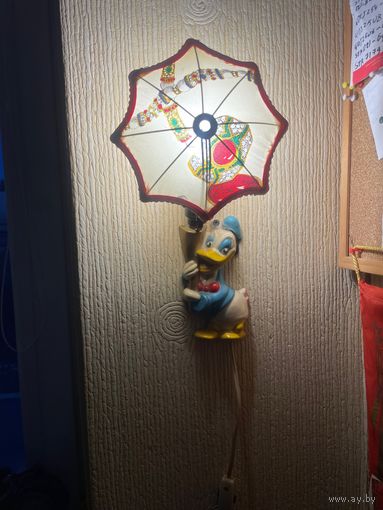 Светильник ночник настенный бра СССР DONALD DUCK Disney Дональд Дак металл Утка с зонтом утенок