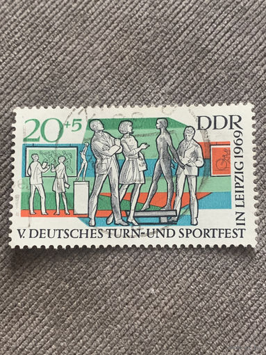 ГДР 1969. Фестиваль гимнастики и спорта в Лейпциге. Марка из серии