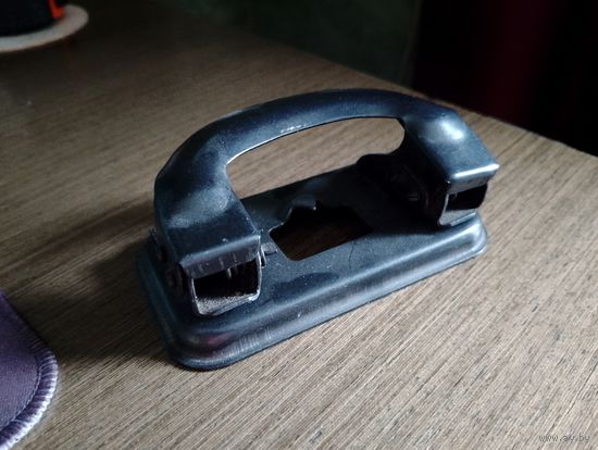 Дырокол