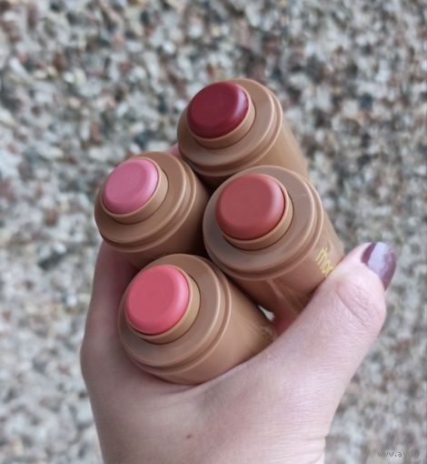 Кремовые румяна в стике Rhode Pocket Blush 5.3 gr