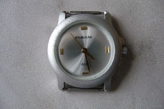 Часы наручные кварцевые (Германия)