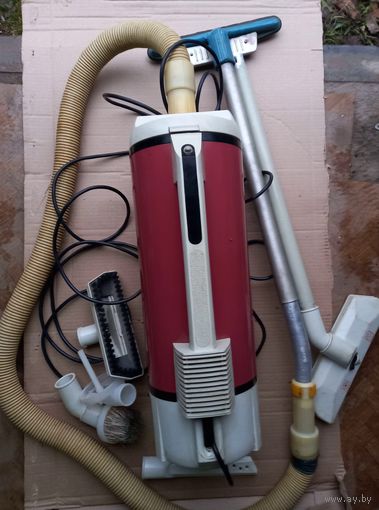 Пылесос Ракета-9А.Рабочий