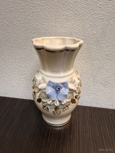 Винтажная фарфоровая мини-вазочка с лепным декором,  СССР 1980-1990гг.