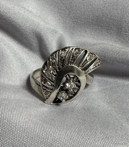Кольцо серебряное 925 пробы. 10
