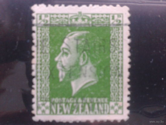 Новая Зеландия, 1927. Стандарт. Король Георг V. 1/2d,зуб. 14:14,5