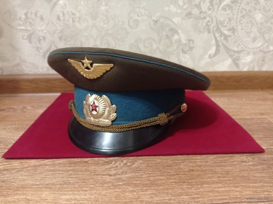 Фуражка повседневная офицера ВВС или ВДВ СССР