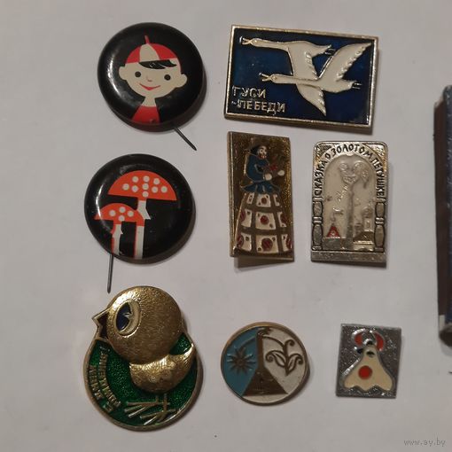 Значки детские. СССР. Одним лотом.