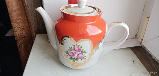 Чайник ссср. Отличная позолота.