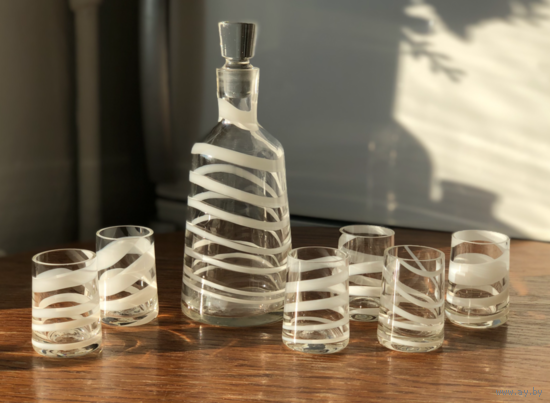 Графин и рюмки цветное стекло СССР Неман