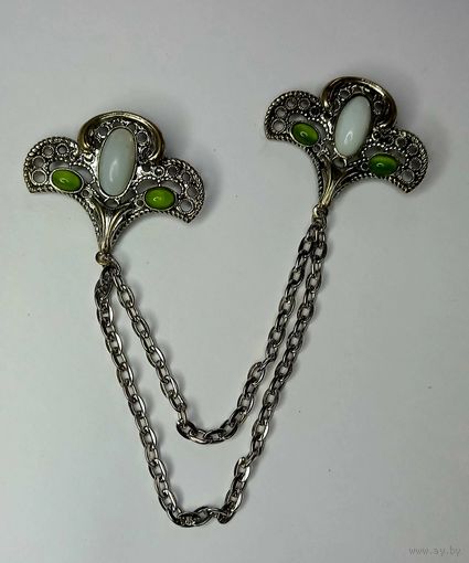 Брошь шатлен, Чехия